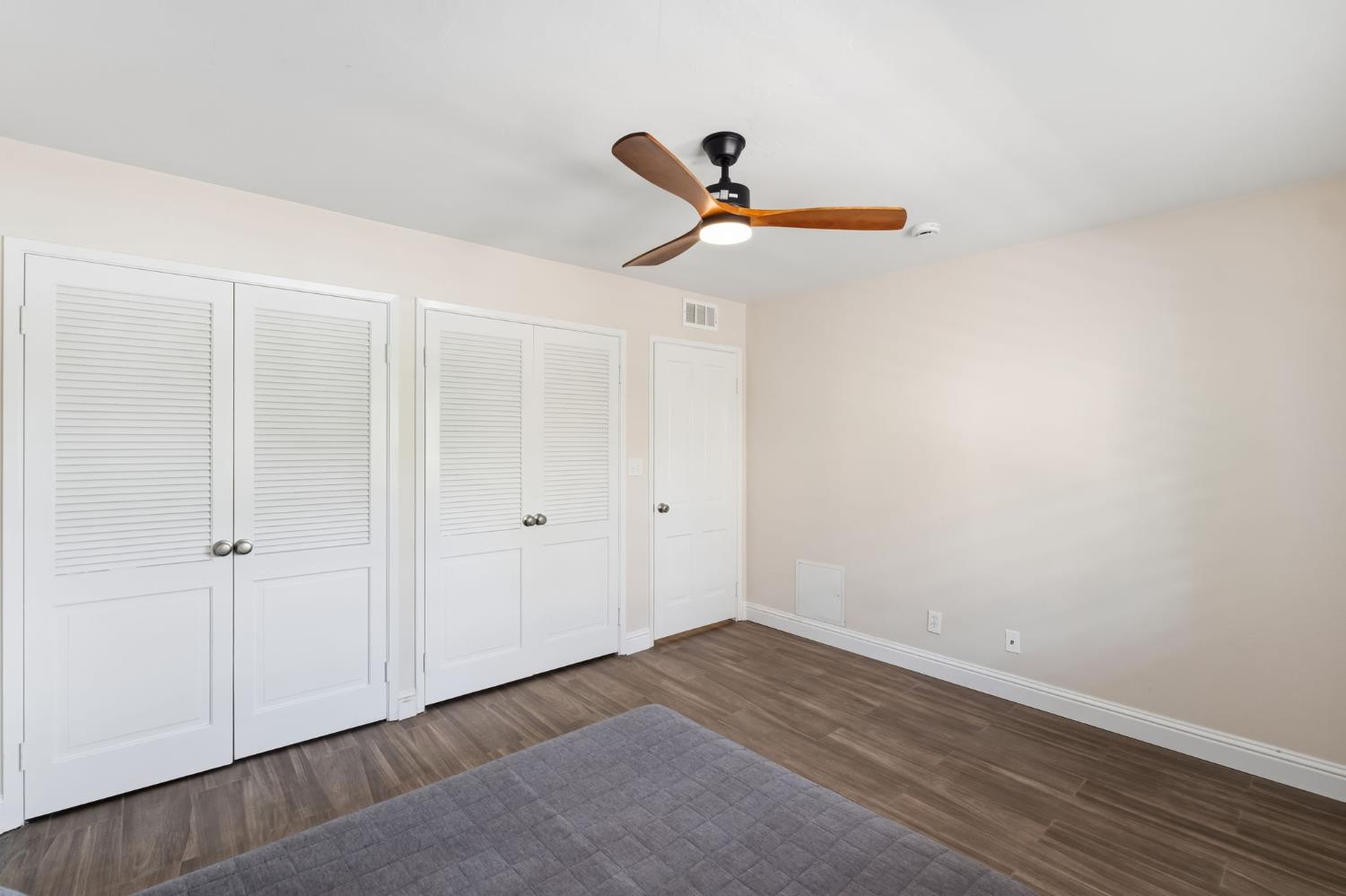 5072 N Wishon Ave #APT C, Fresno, CA 93704