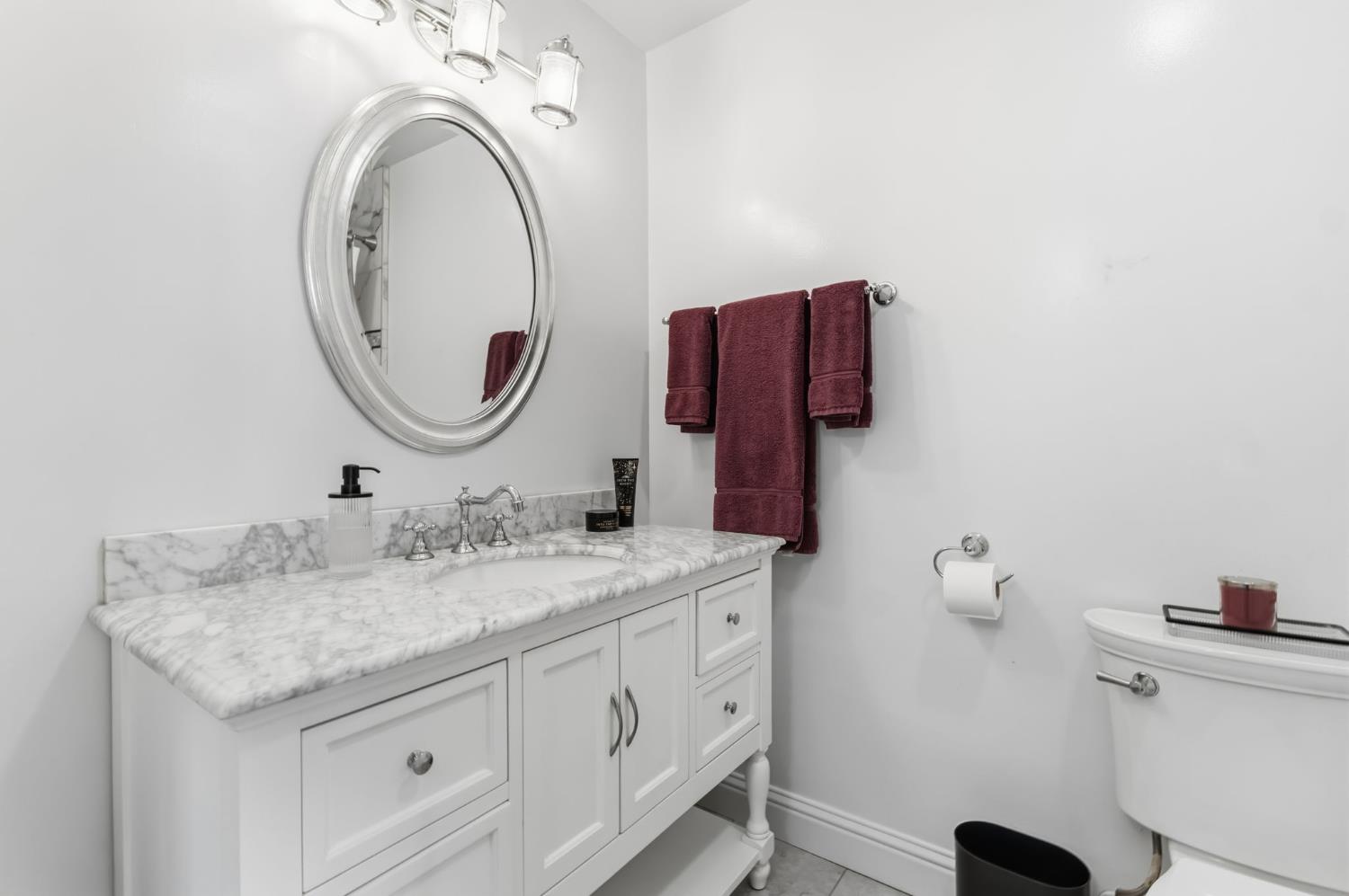 5072 N Wishon Ave #APT C, Fresno, CA 93704