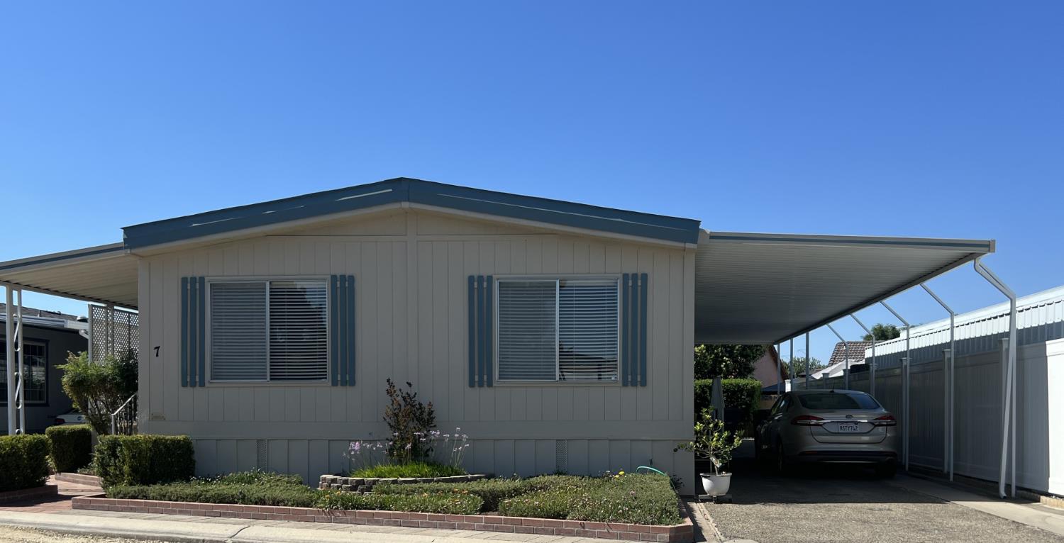 371 Bethel Ave #7, Sanger, CA 93657