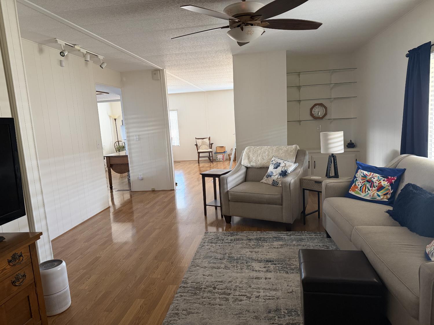 371 Bethel Ave #7, Sanger, CA 93657