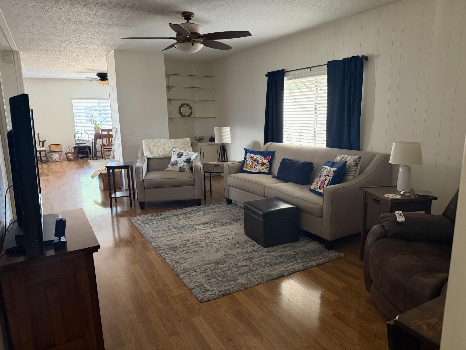 371 Bethel Ave #7, Sanger, CA 93657
