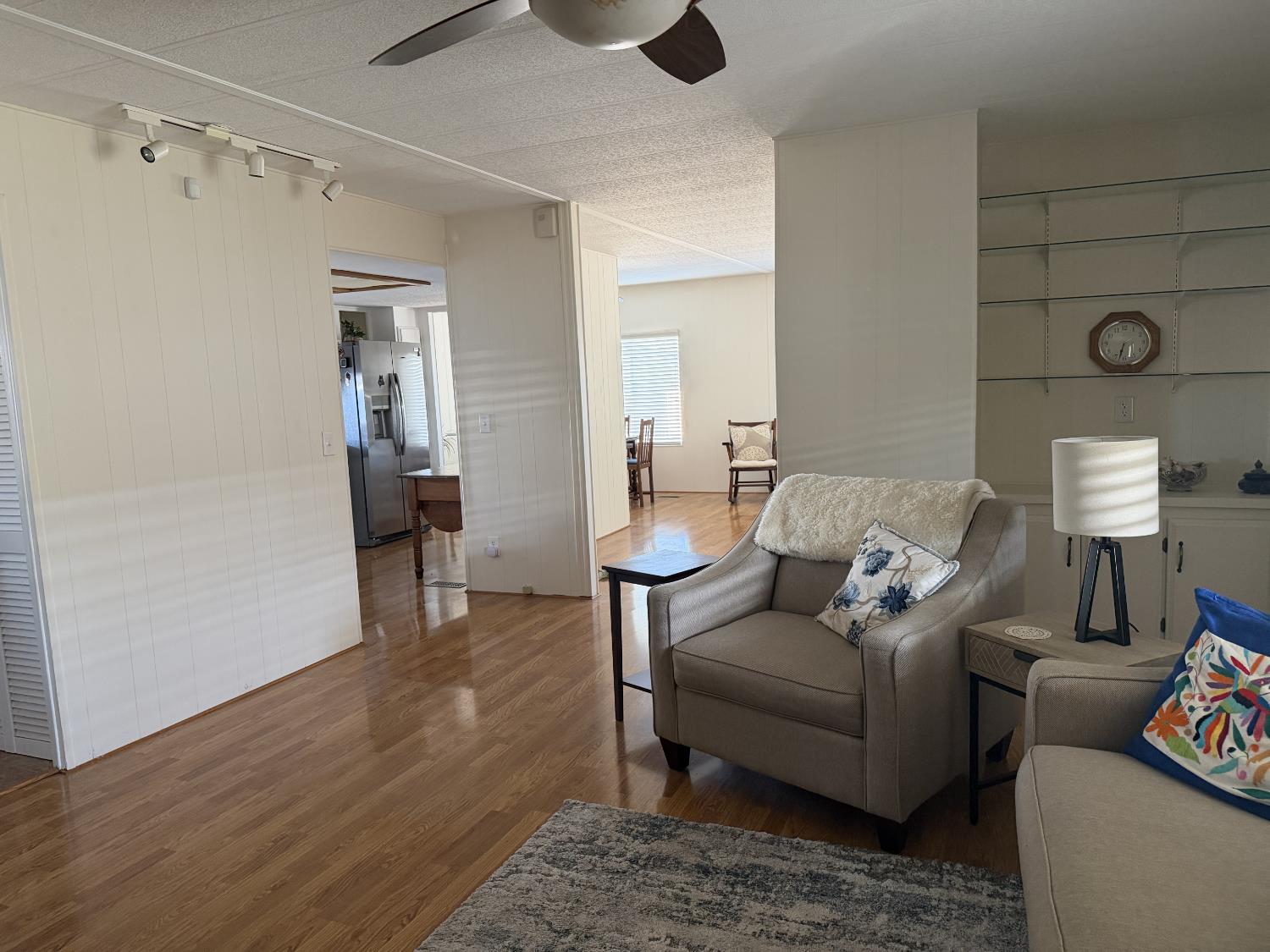 371 Bethel Ave #7, Sanger, CA 93657