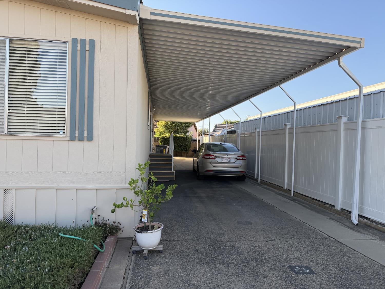 371 Bethel Ave #7, Sanger, CA 93657