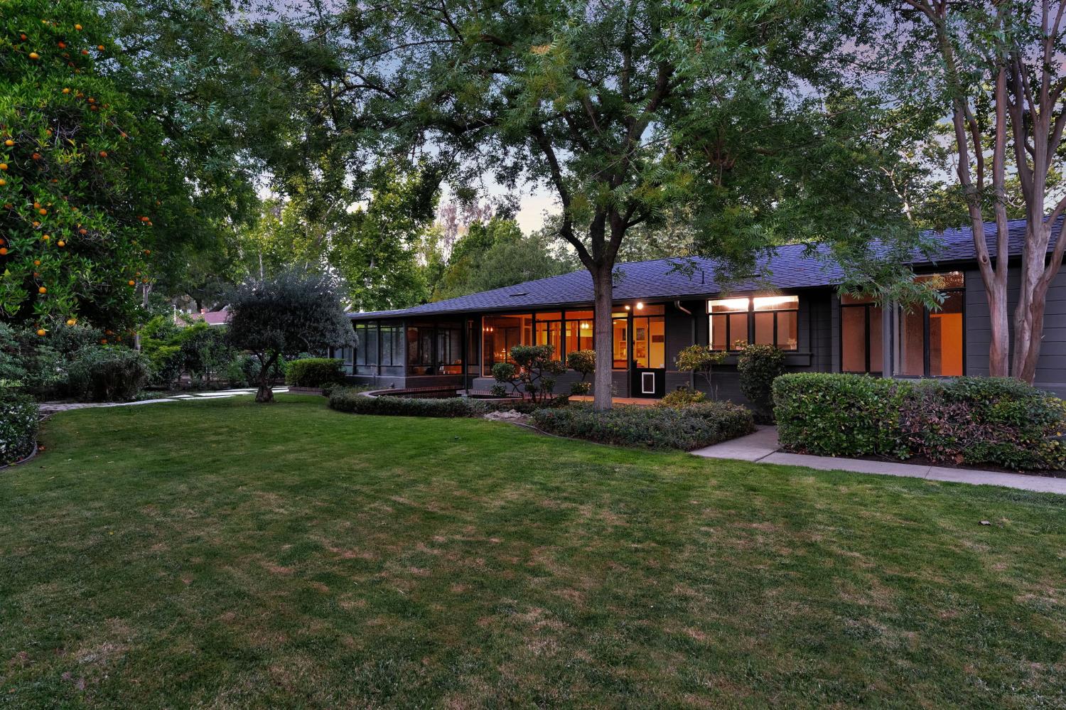 3865 N Wilson Ave, Fresno, CA 93704