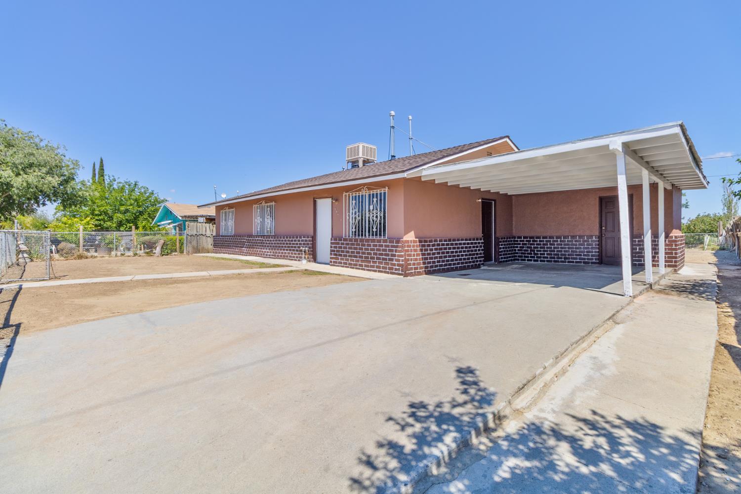33112 W El Progresso Ave, Cantua Creek, CA 93608