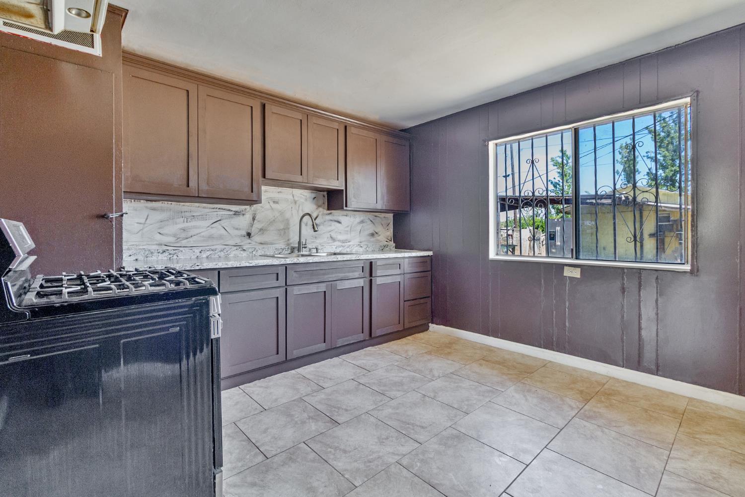 33112 W El Progresso Ave, Cantua Creek, CA 93608