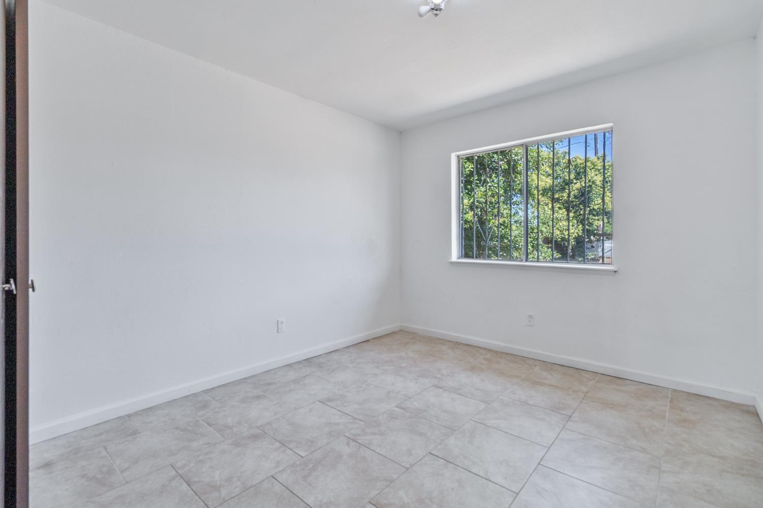 33112 W El Progresso Ave, Cantua Creek, CA 93608