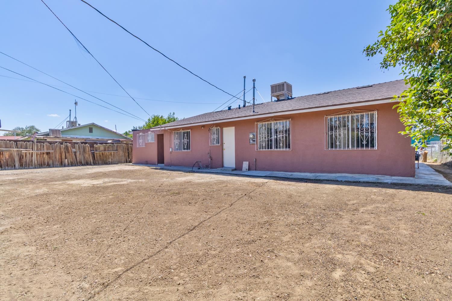 33112 W El Progresso Ave, Cantua Creek, CA 93608