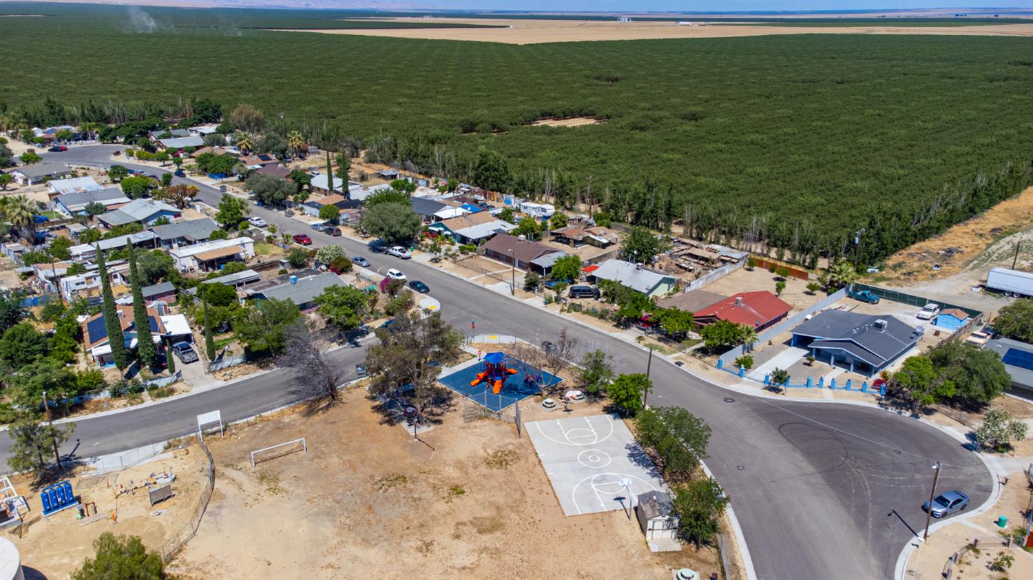 33112 W El Progresso Ave, Cantua Creek, CA 93608