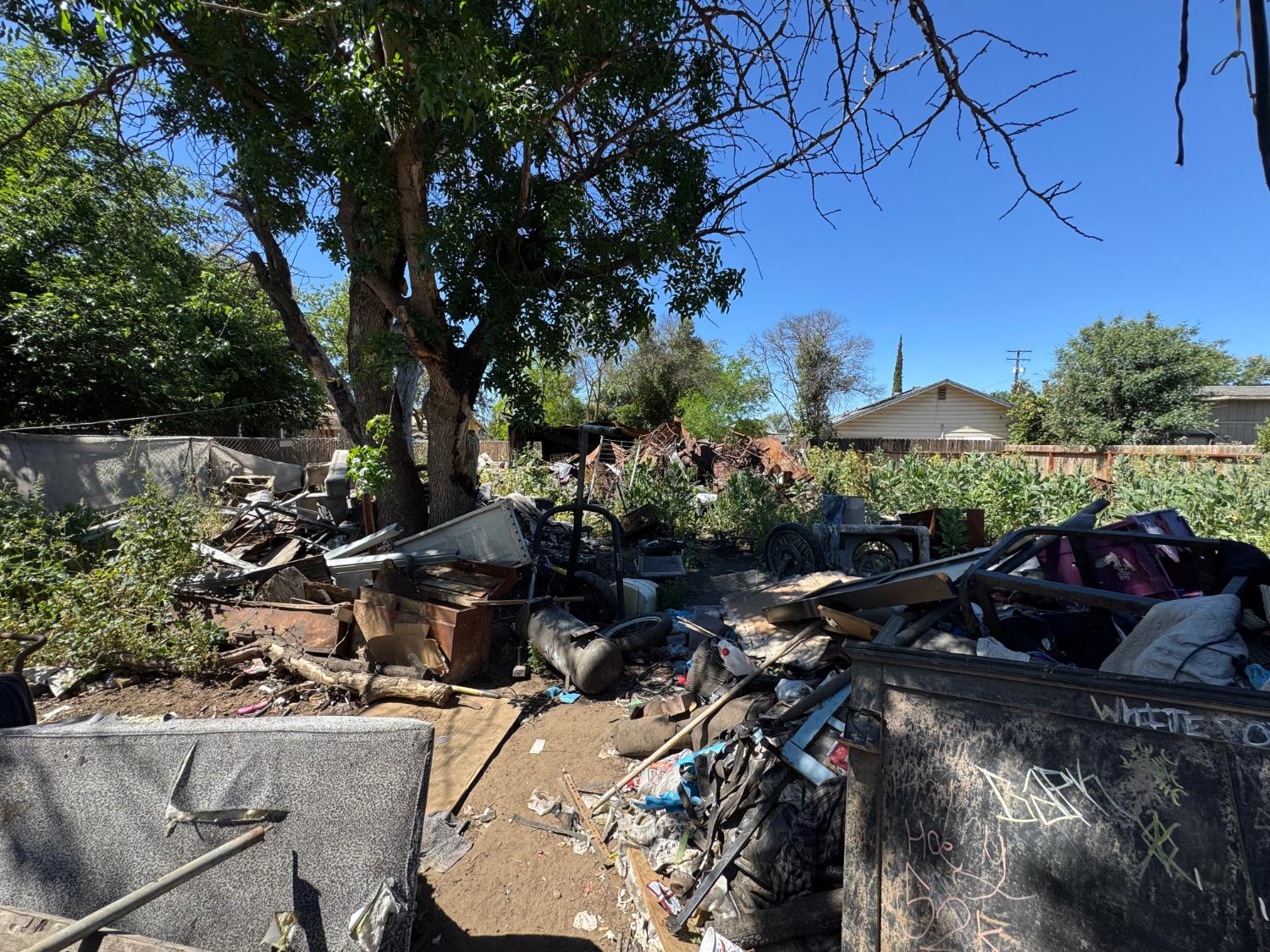 843 N Lafayette Ave, Fresno, CA 93728