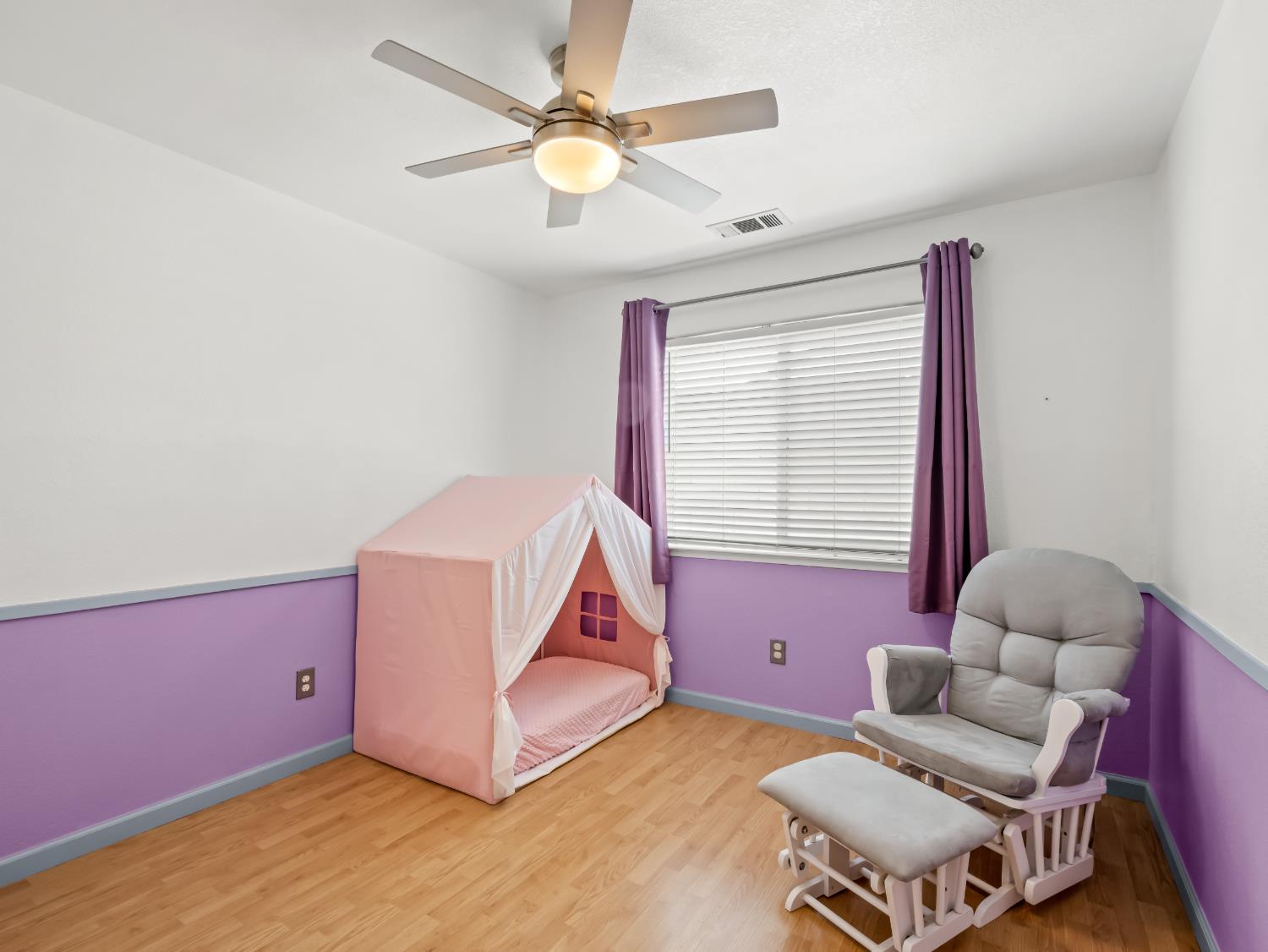 1676 Riverglen Way, Coalinga, CA 93210