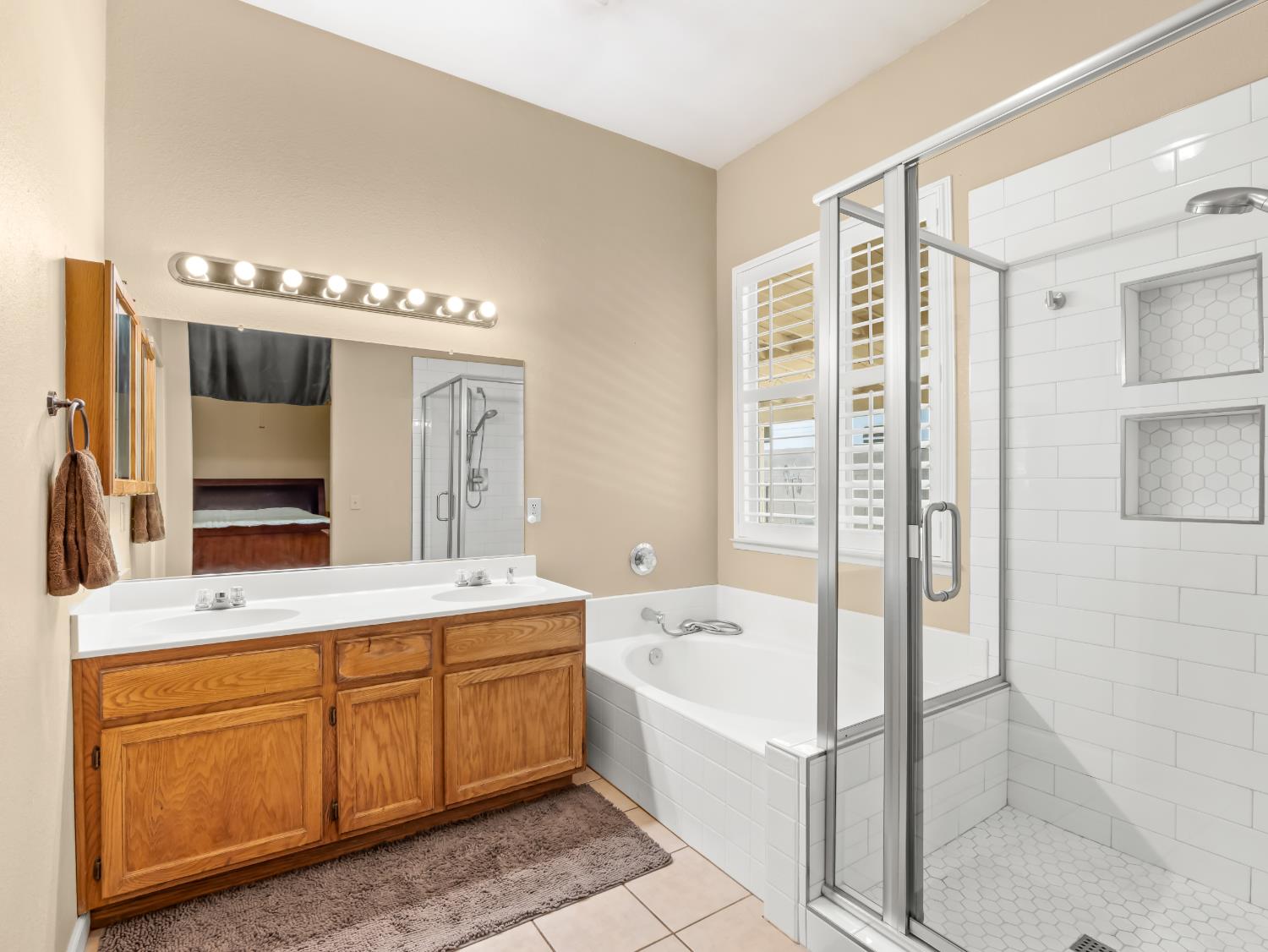 1676 Riverglen Way, Coalinga, CA 93210