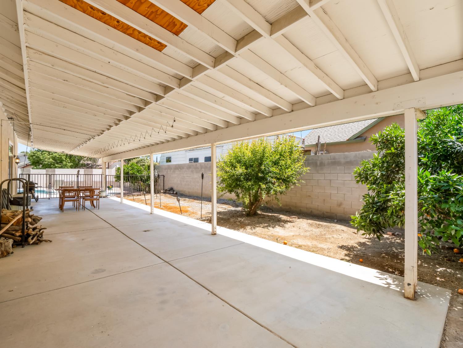 1676 Riverglen Way, Coalinga, CA 93210