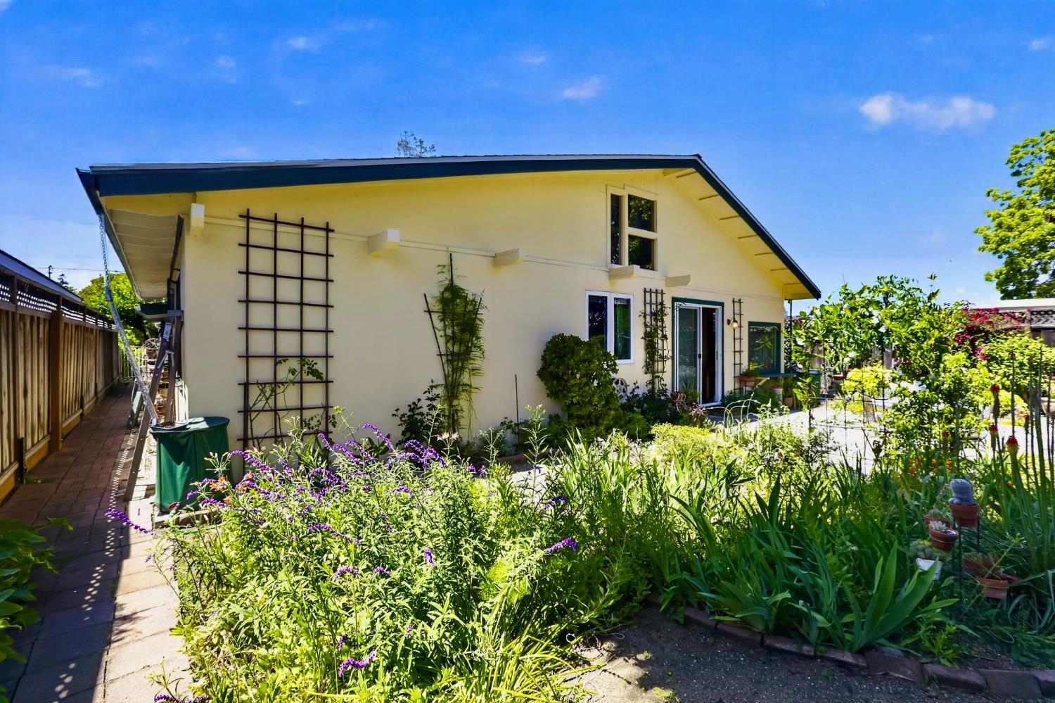 466 Wilson, Sunnyvale, CA 94086