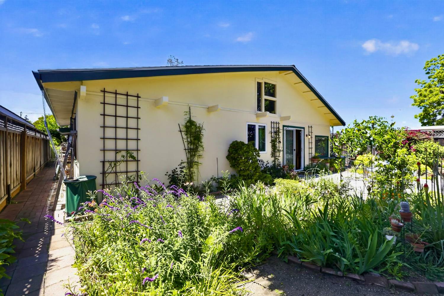 466 Wilson, Sunnyvale, CA 94086