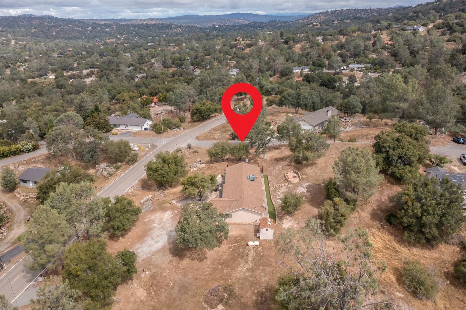 29395 Revis Rd, Coarsegold, CA 93614