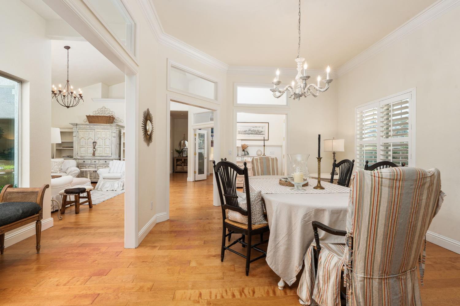 361 W Warwick Ave, Clovis, CA 93619