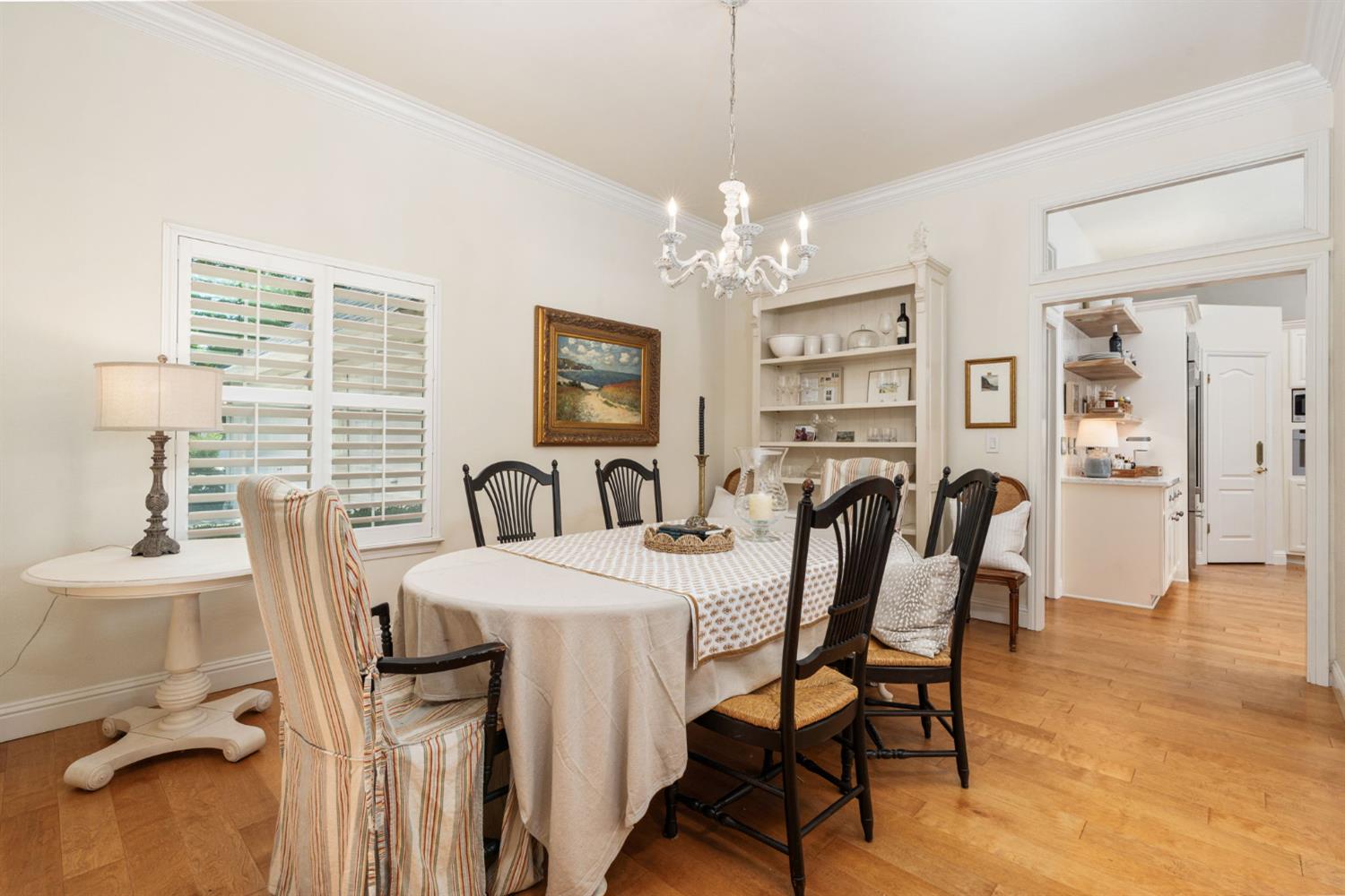 361 W Warwick Ave, Clovis, CA 93619