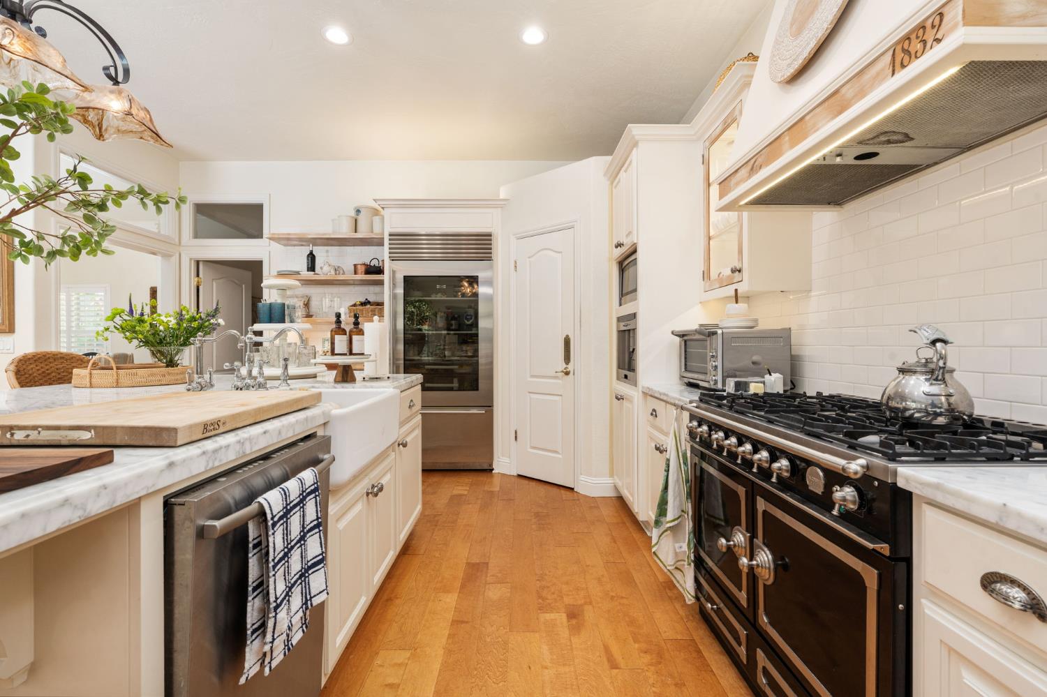 361 W Warwick Ave, Clovis, CA 93619