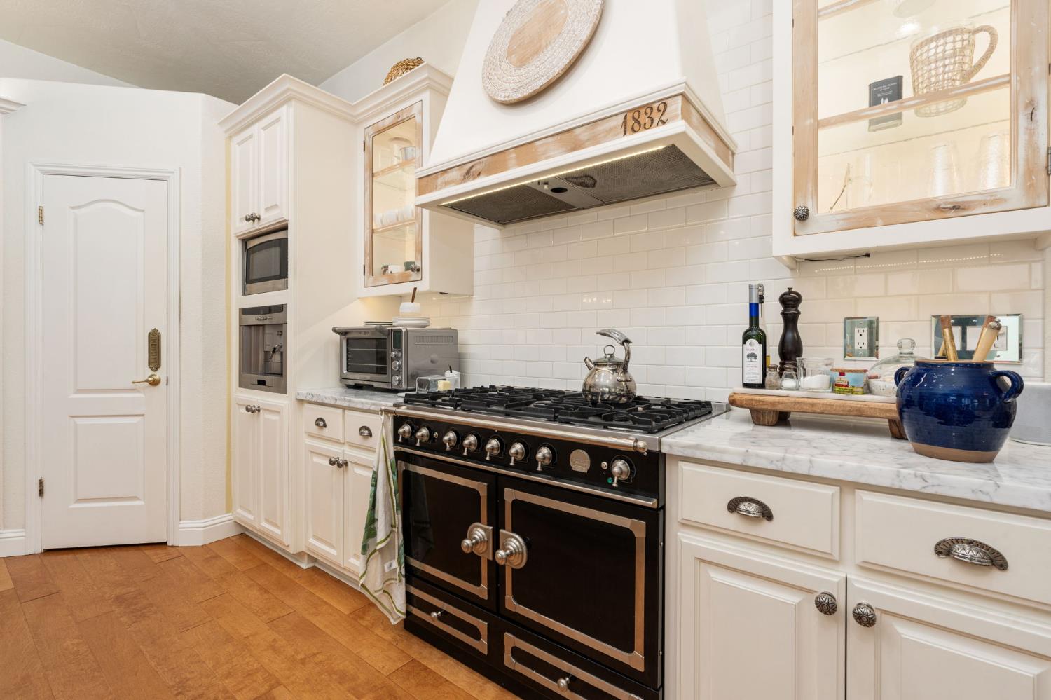 361 W Warwick Ave, Clovis, CA 93619