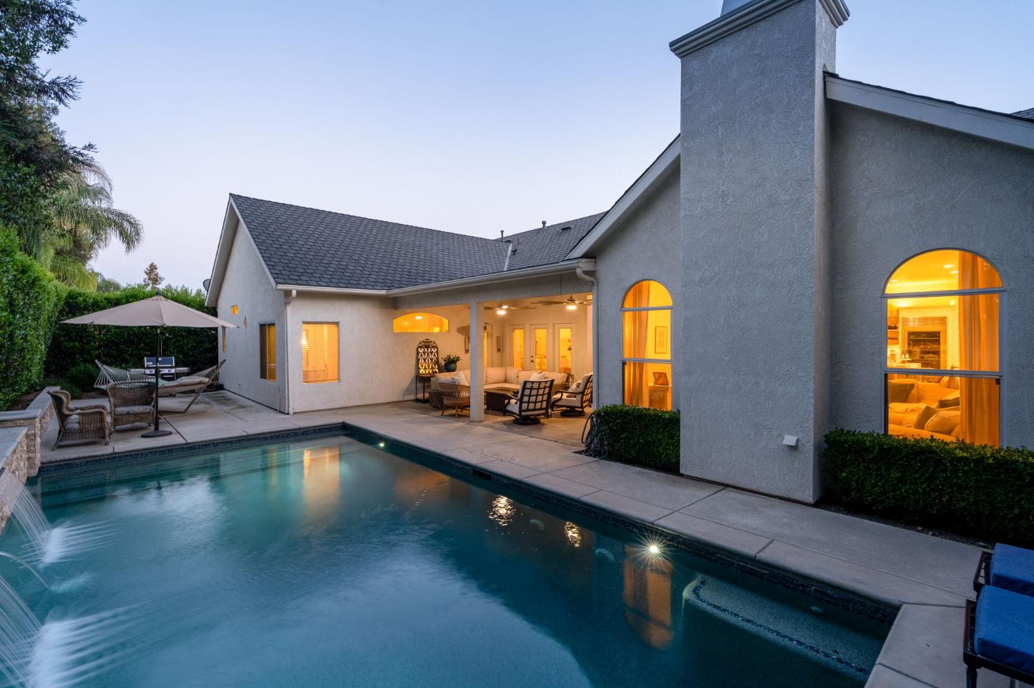 361 W Warwick Ave, Clovis, CA 93619