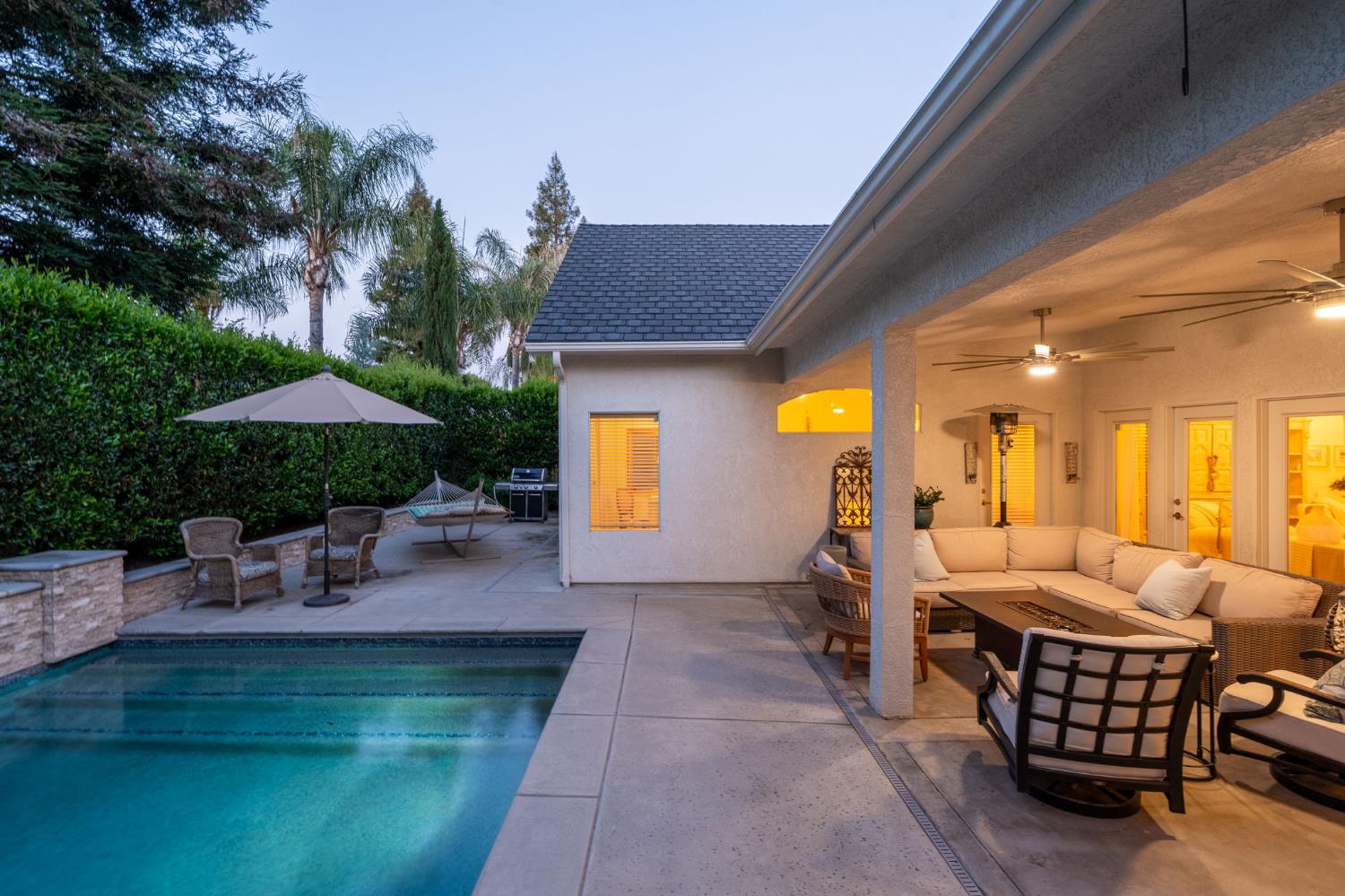 361 W Warwick Ave, Clovis, CA 93619