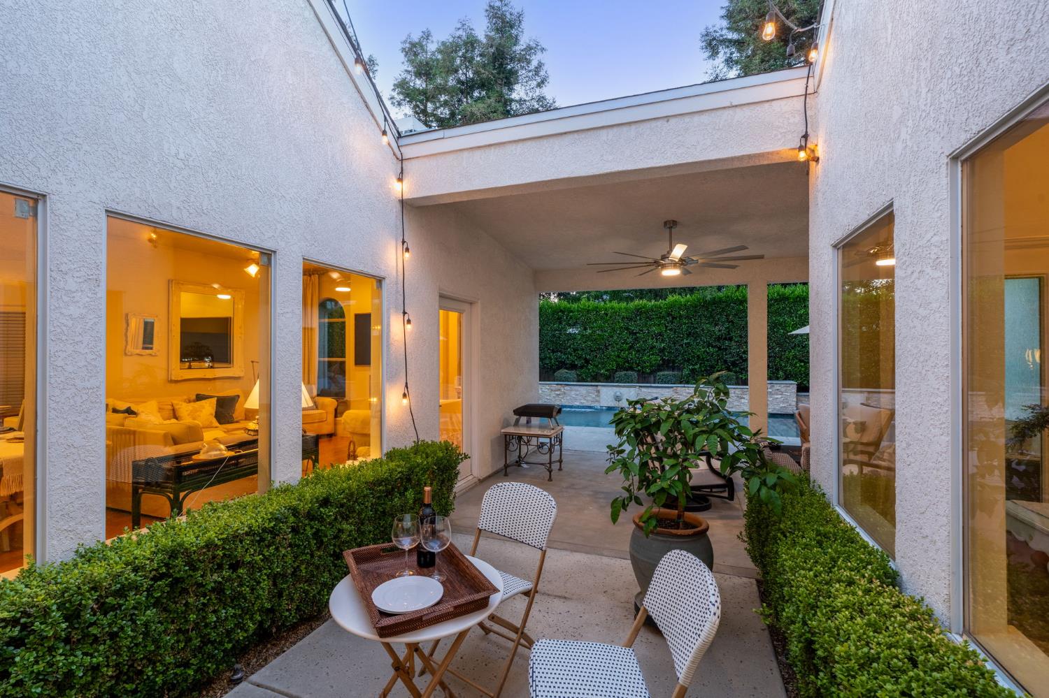 361 W Warwick Ave, Clovis, CA 93619