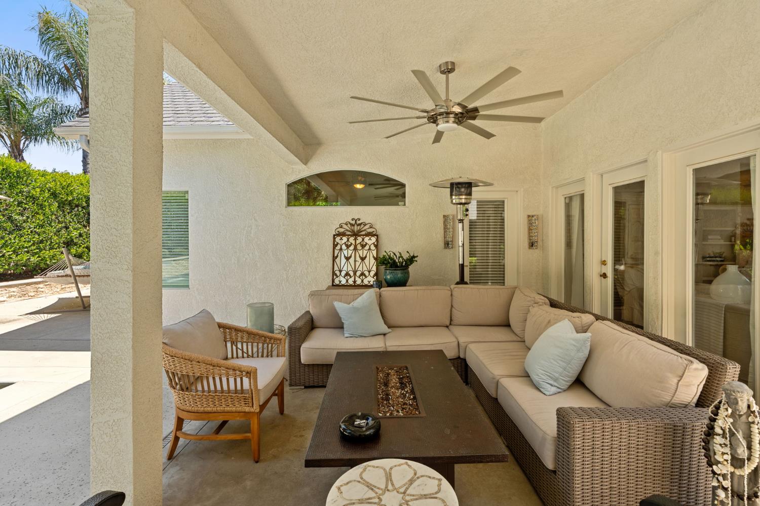 361 W Warwick Ave, Clovis, CA 93619