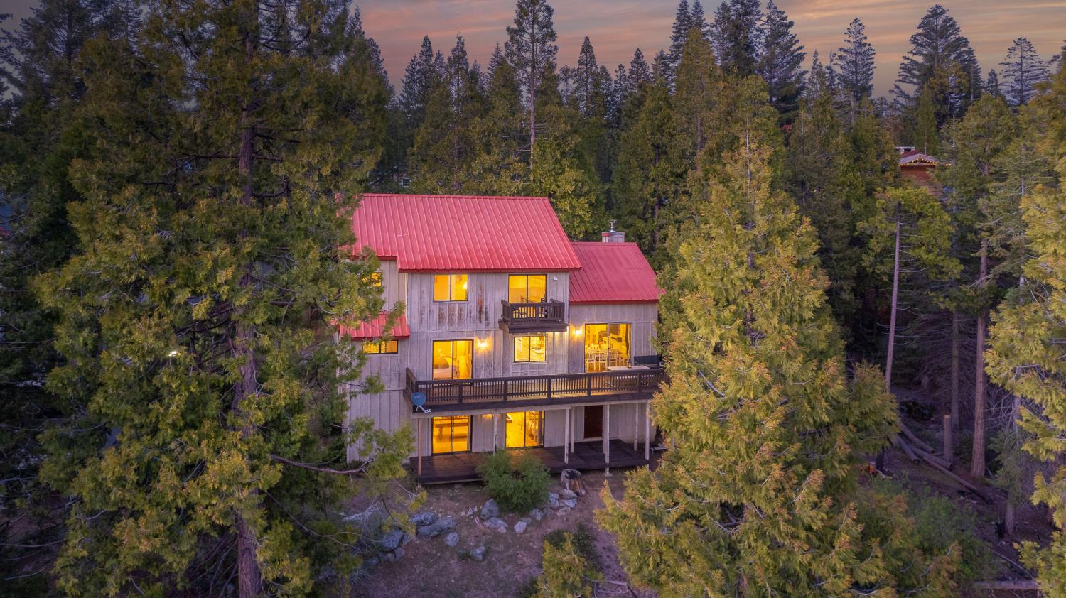39571 Crest Point Ln, Shaver Lake, CA 93664