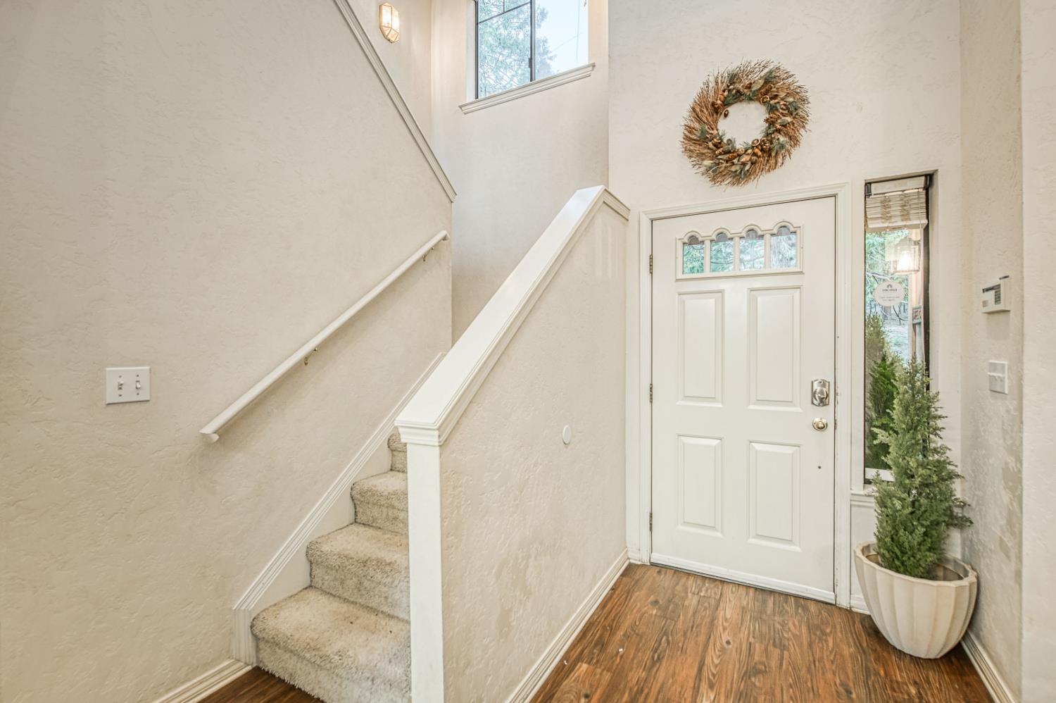 39571 Crest Point Ln, Shaver Lake, CA 93664