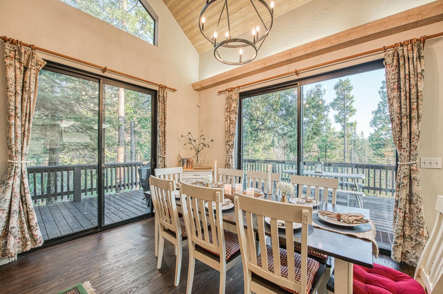 39571 Crest Point Ln, Shaver Lake, CA 93664