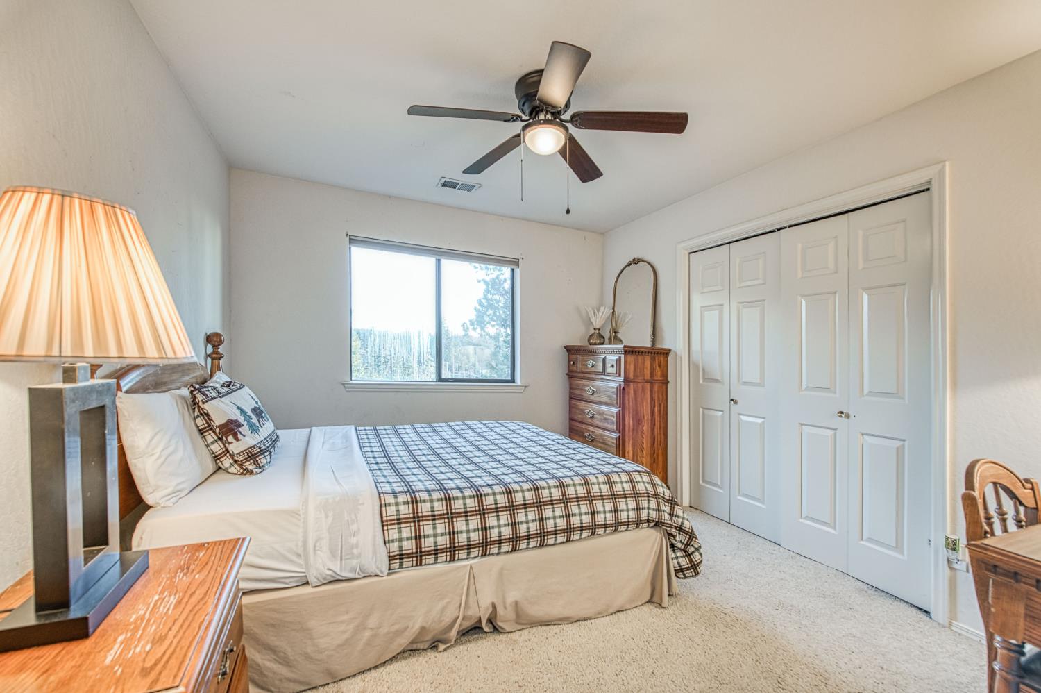 39571 Crest Point Ln, Shaver Lake, CA 93664