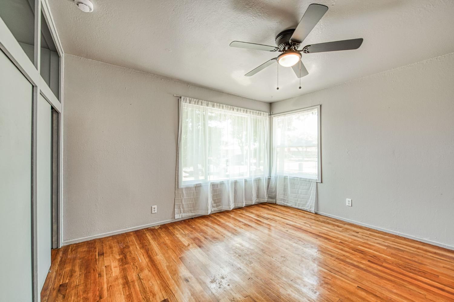 1534 W Saginaw Way, Fresno, CA 93705