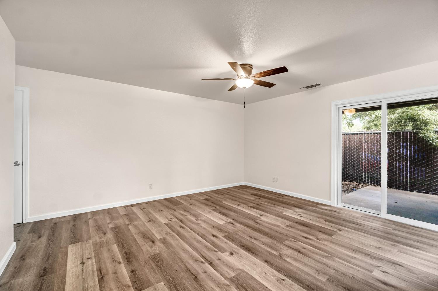 1595 N Pleasant Ave #101, Fresno, CA 93728