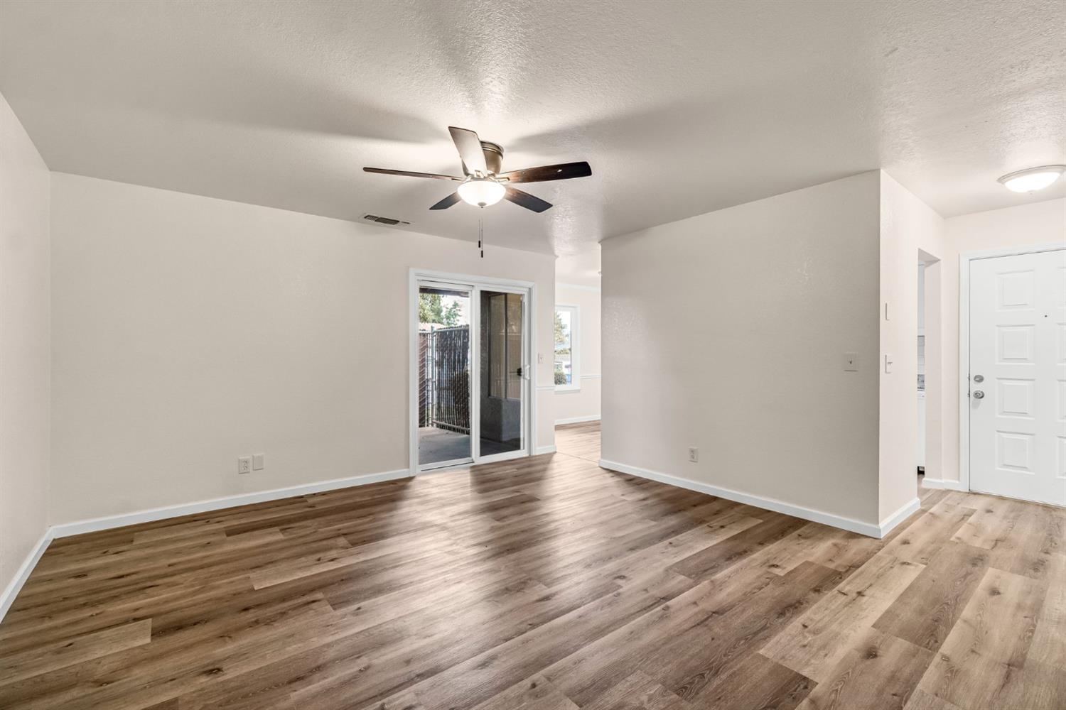 1595 N Pleasant Ave #101, Fresno, CA 93728