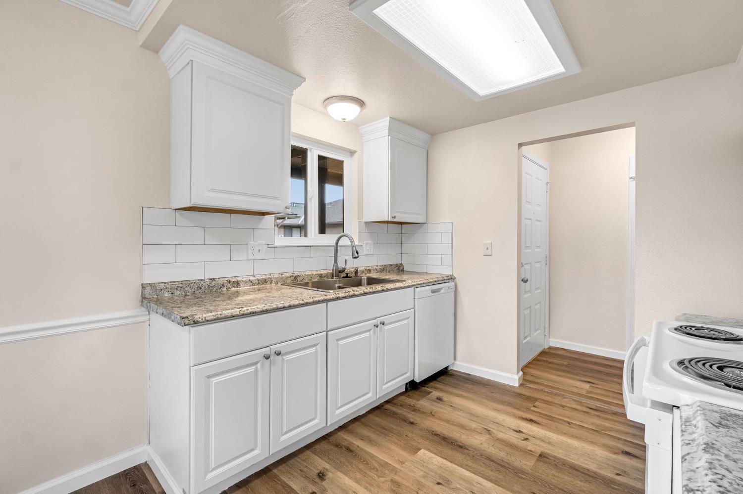 1595 N Pleasant Ave #101, Fresno, CA 93728