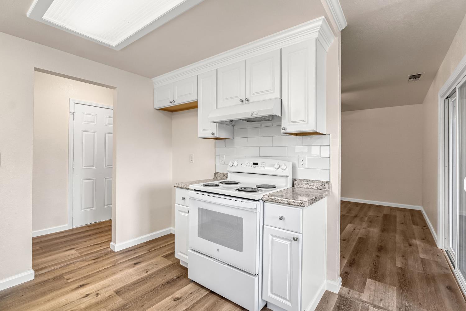 1595 N Pleasant Ave #101, Fresno, CA 93728