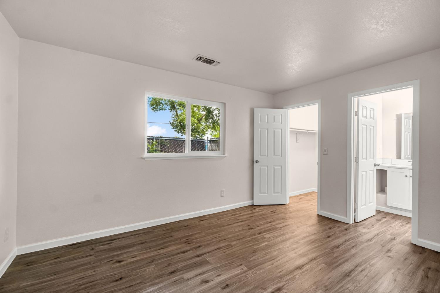 1595 N Pleasant Ave #101, Fresno, CA 93728