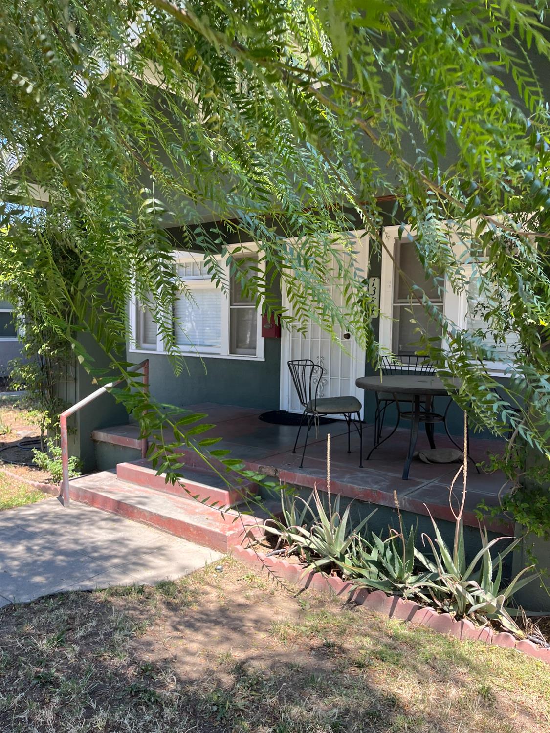 1384 N Harrison Ave, Fresno, CA 93728