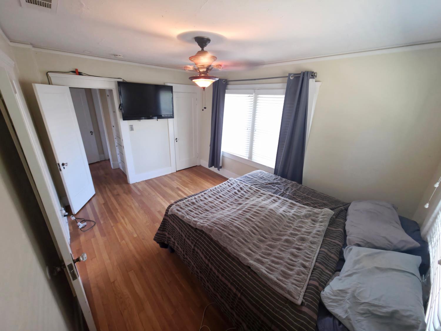1384 N Harrison Ave, Fresno, CA 93728