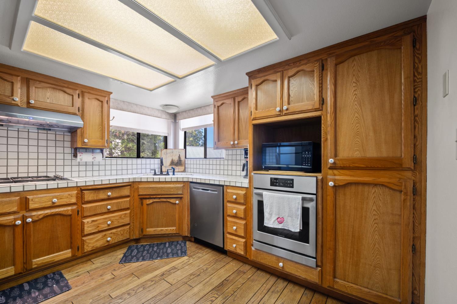 40971 Woodridge Rd, Shaver Lake, CA 93664