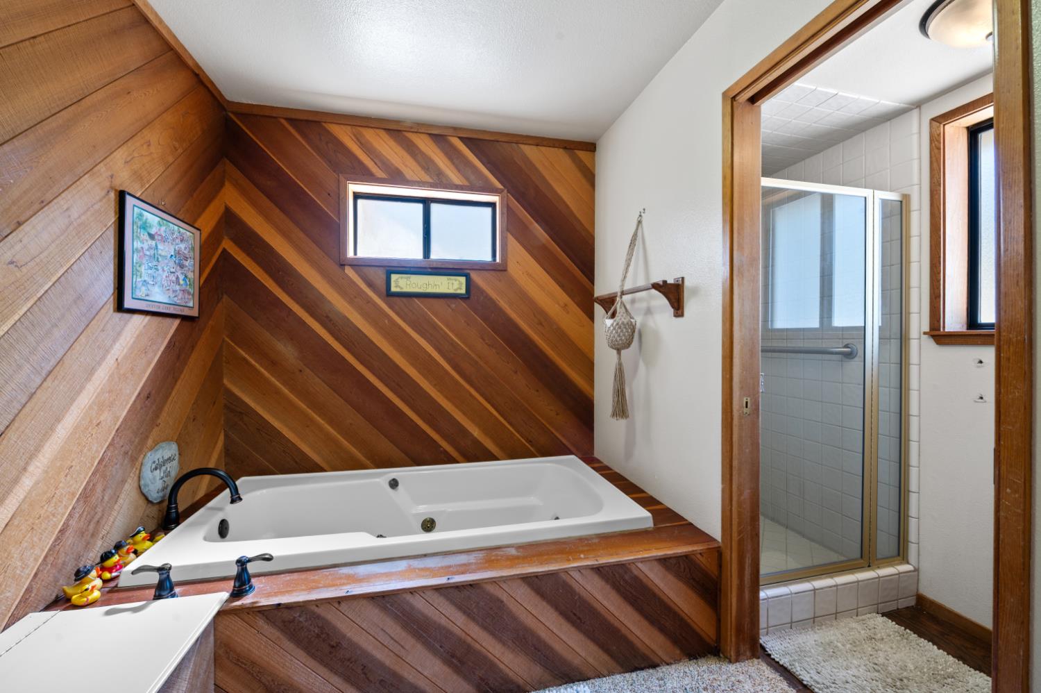 40971 Woodridge Rd, Shaver Lake, CA 93664