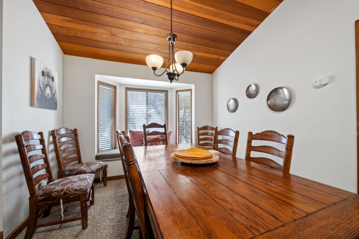 40971 Woodridge Rd, Shaver Lake, CA 93664