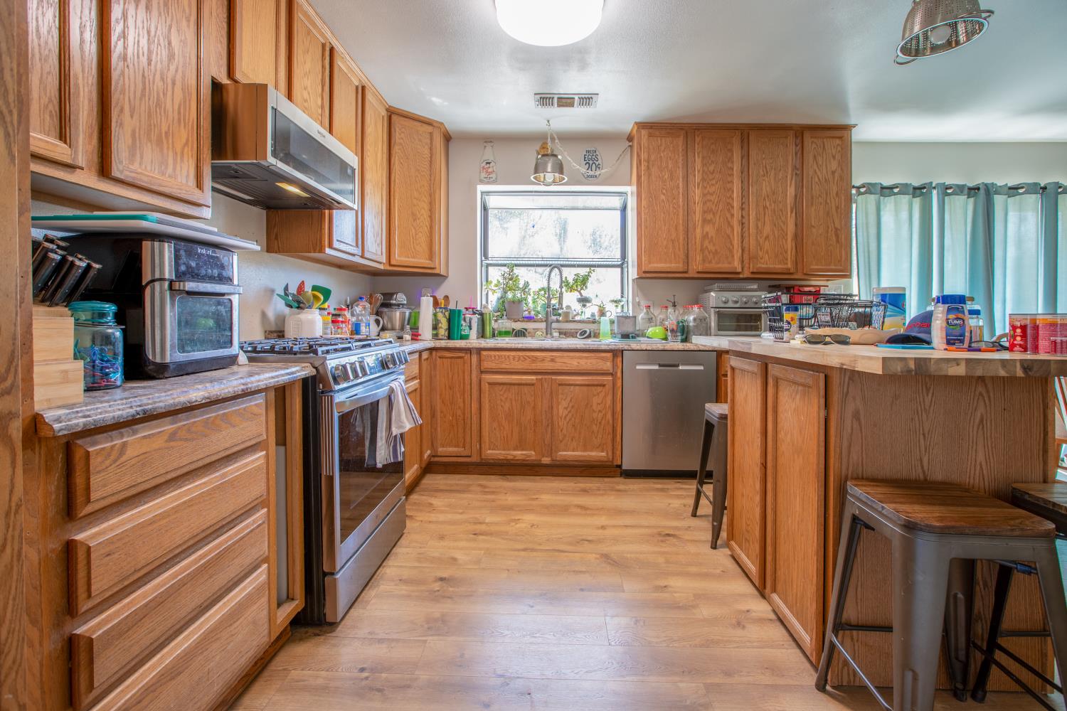 34141 Bronco Ln, Yokuts Valley, CA 93675