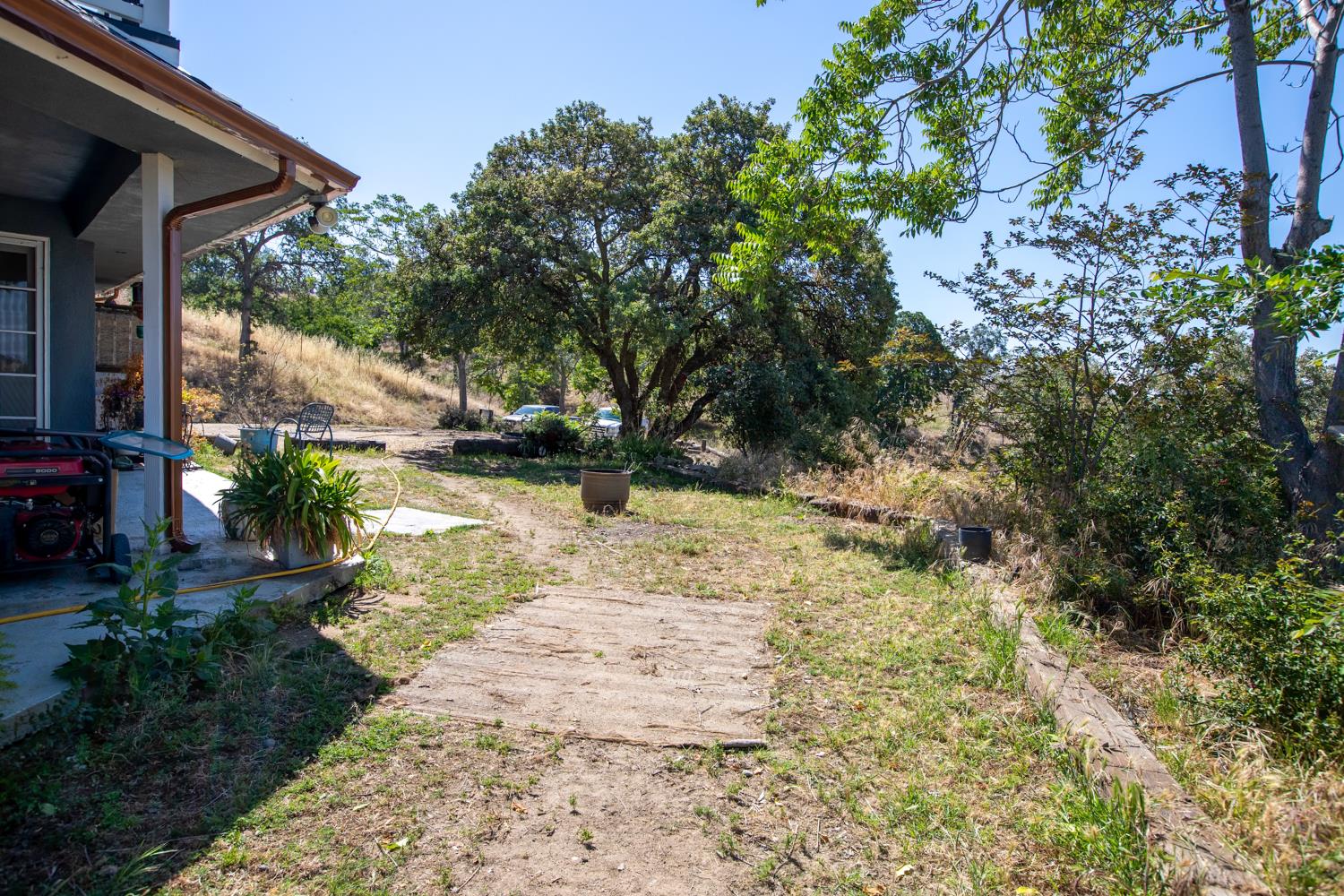 34141 Bronco Ln, Yokuts Valley, CA 93675