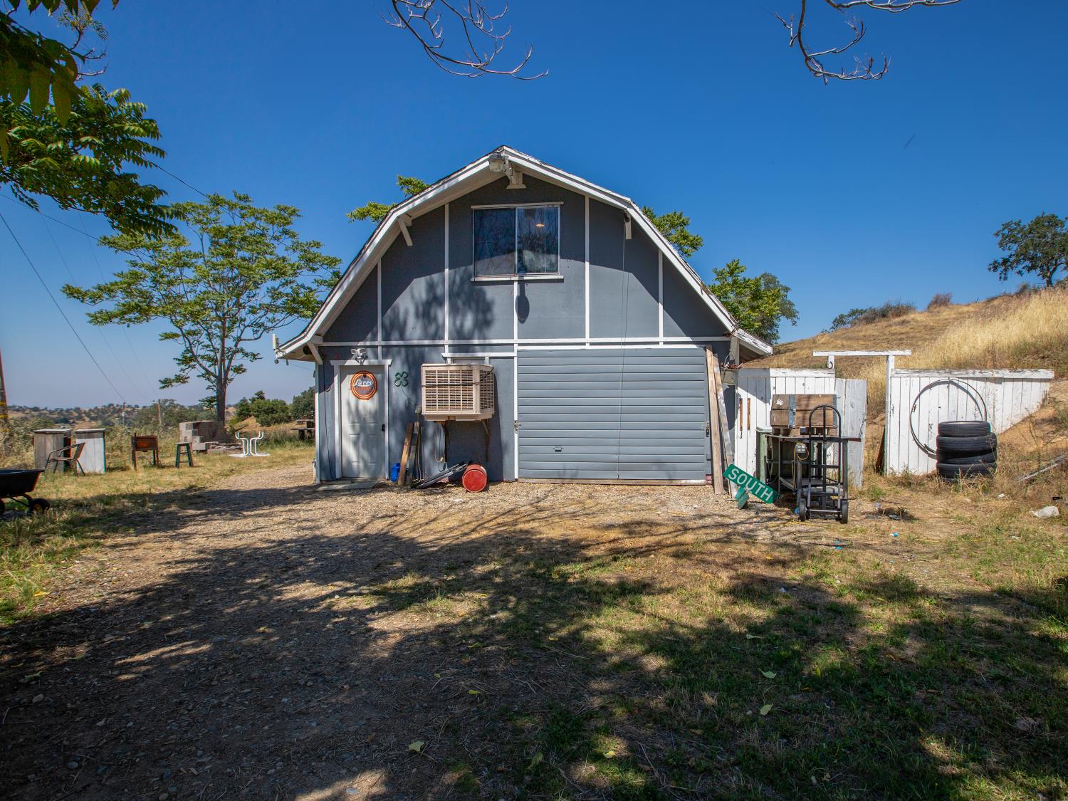 34141 Bronco Ln, Yokuts Valley, CA 93675