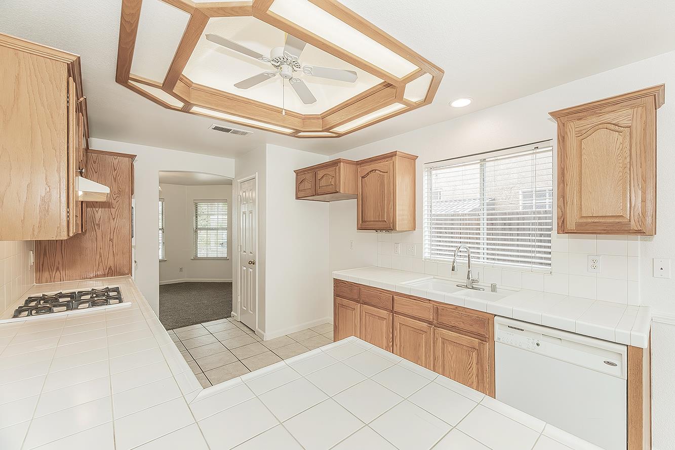 5906 W Paul Ave, Fresno, CA 93722