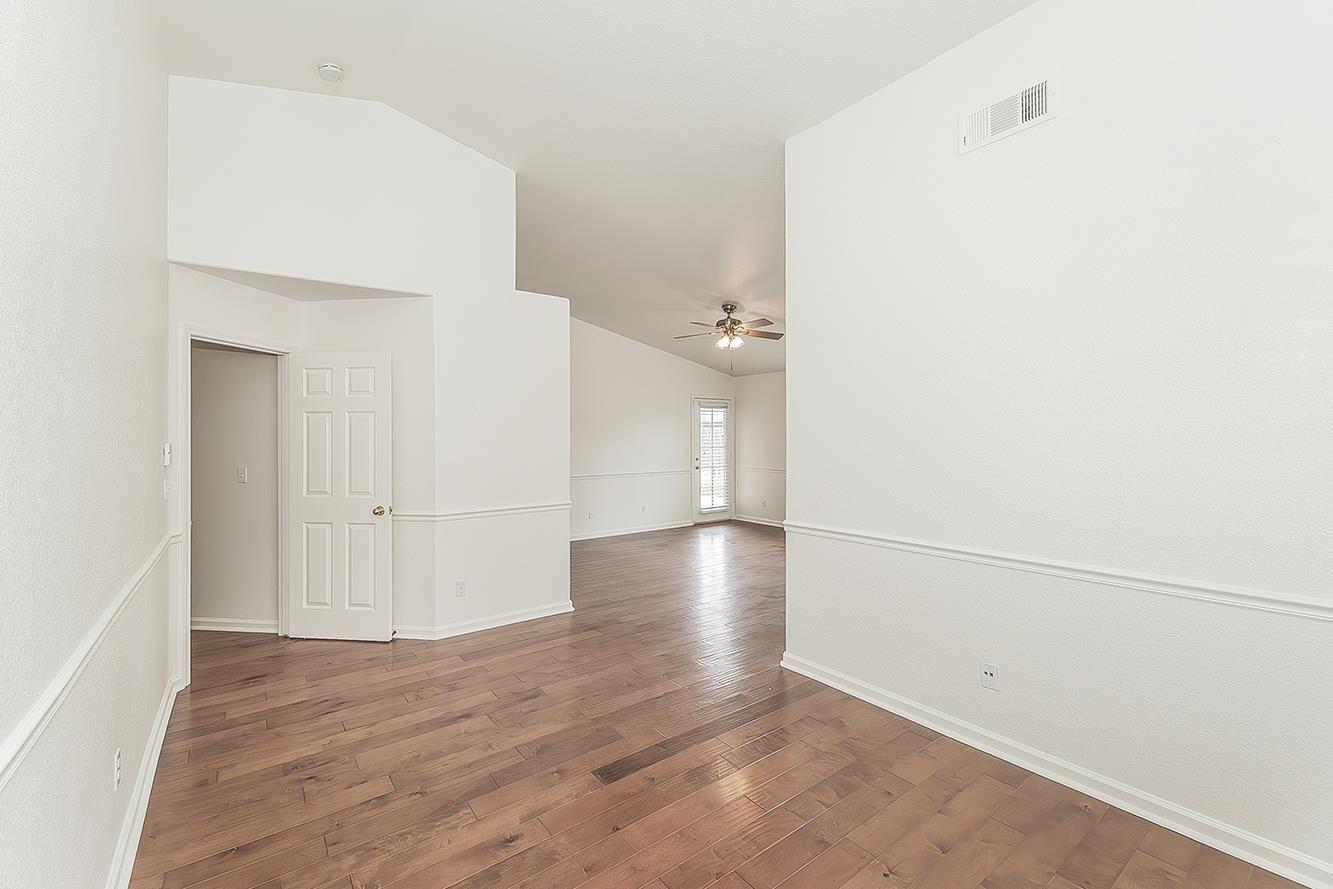 5906 W Paul Ave, Fresno, CA 93722