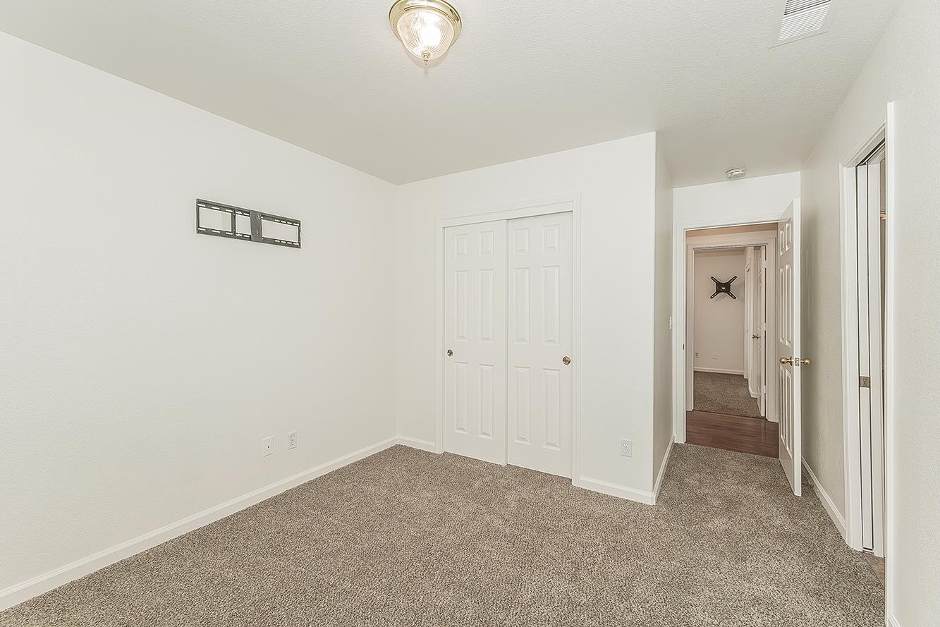 5906 W Paul Ave, Fresno, CA 93722