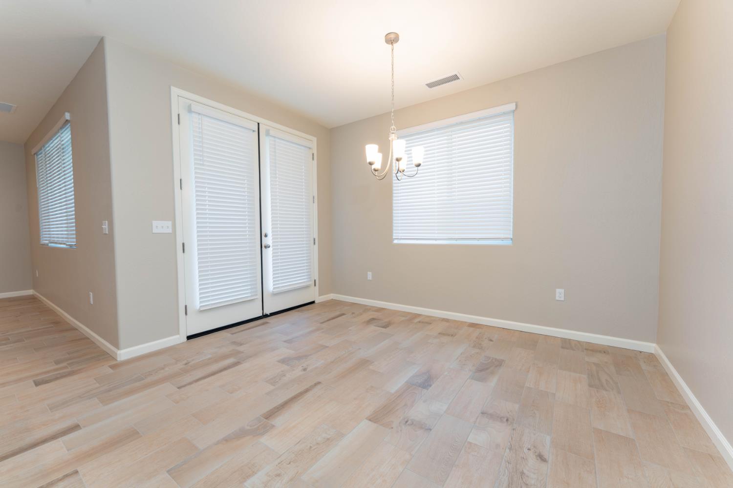 30480 Bellwood Rd, Visalia, CA 93291